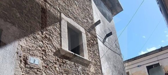 Casa de 4 dormitorios en Avezzano, Italy No. 20118 5