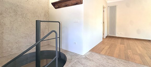 3 Schlafzimmer Villa in Varese, Italy, Nr. 84822 12