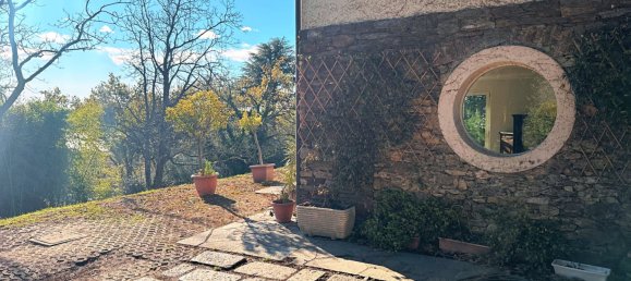 3 Schlafzimmer Villa in Varese, Italy, Nr. 84822 7