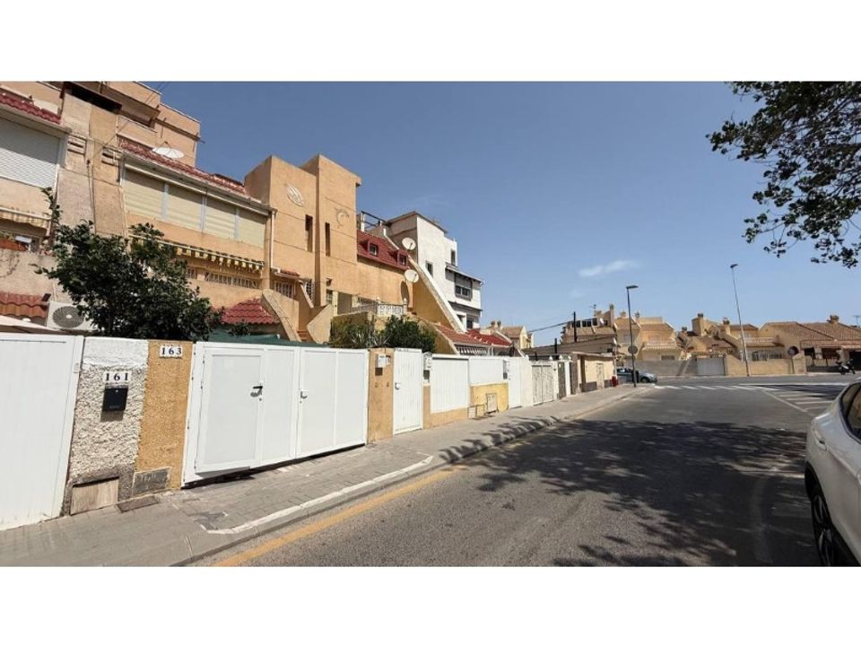 Bungalow T2 em Torrevieja, Spain N.º 178489