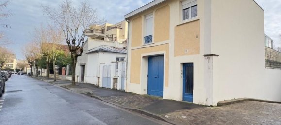 2 bedrooms House in Le Perreux-sur-Marne, France No. 143048 2