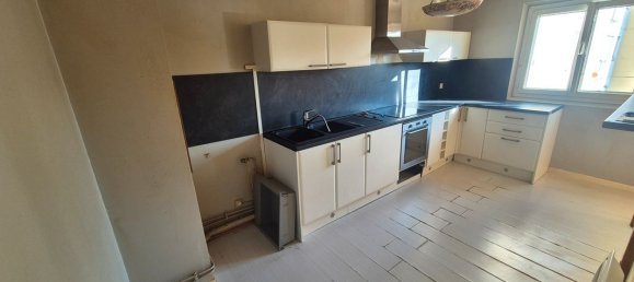 2 Schlafzimmer Wohnung in Elbeuf, France, Nr. 302526 2