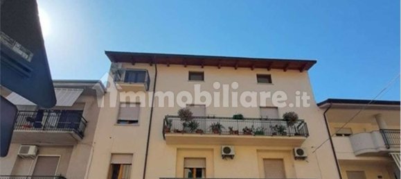 Здание с 1 спальней в Фонди, Италия № 48539 6