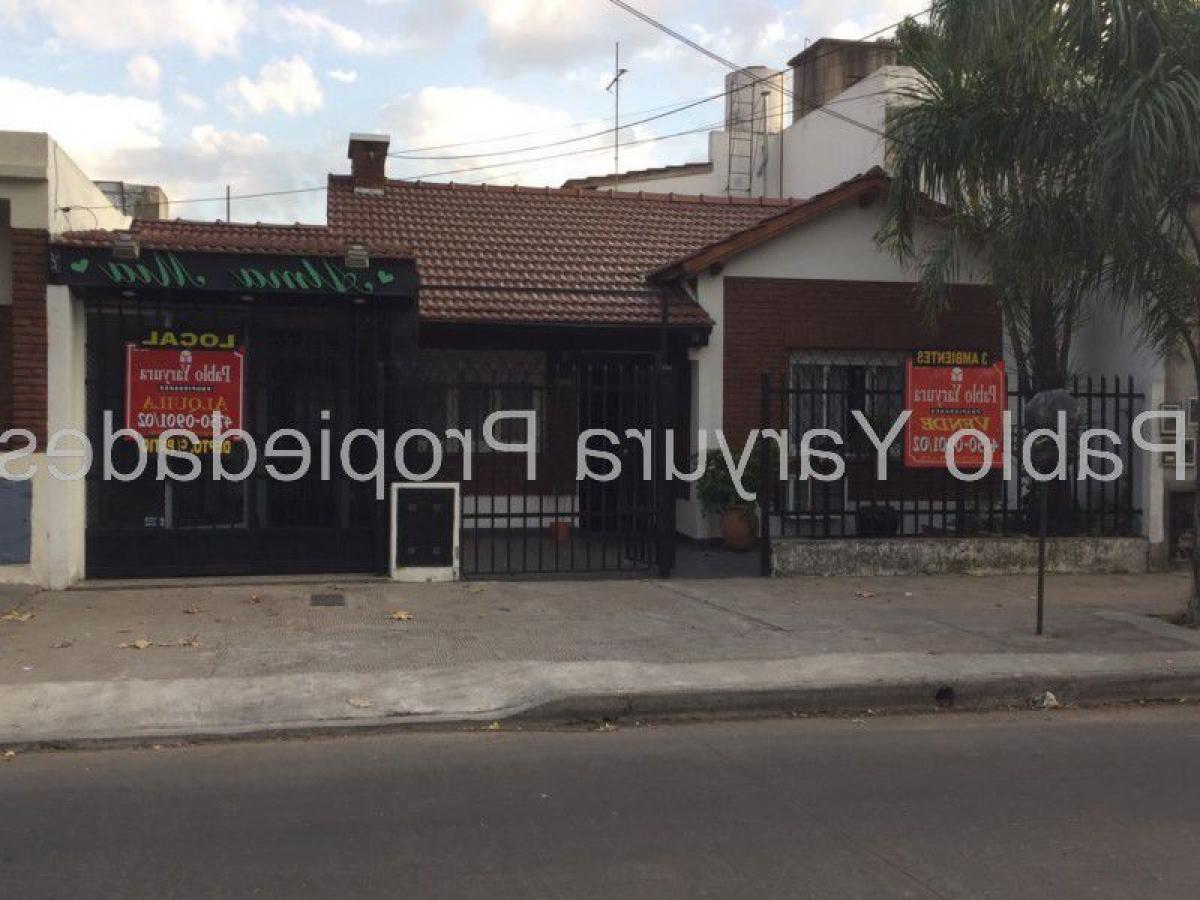 2 bedrooms House in Tres de Febrero, Argentina No. 61115