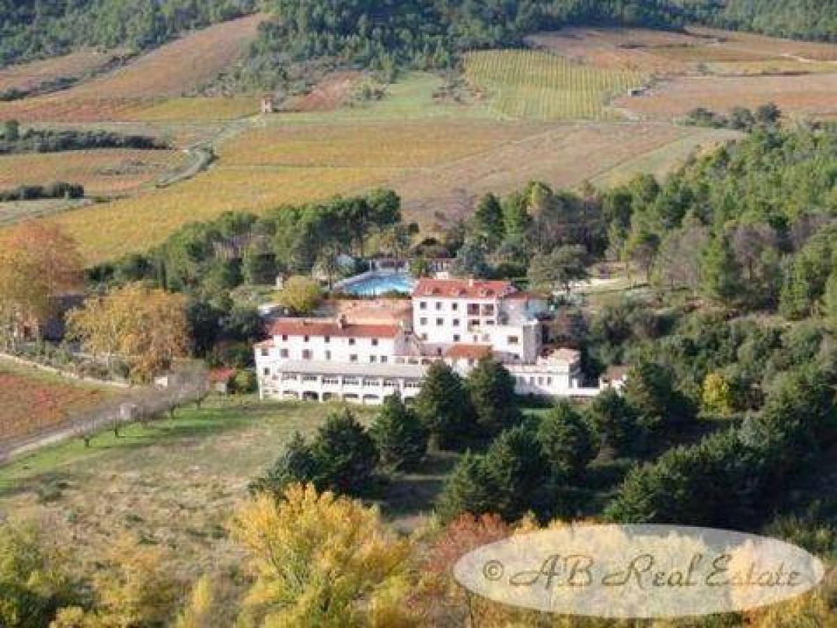 30 bedrooms House in Perpignan, France No. 26859