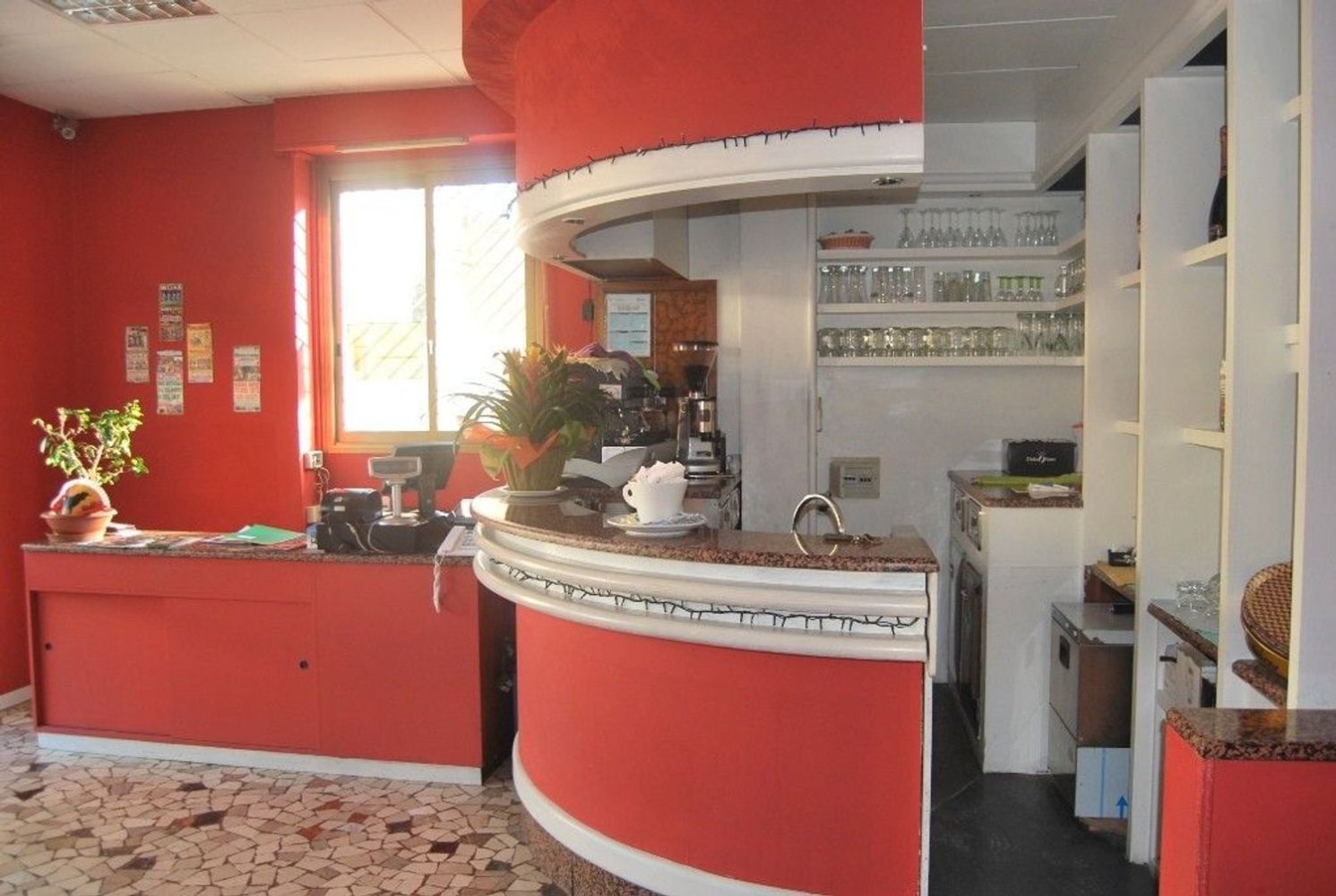 Коммерческая недвижимость 165м² в Брешиа, Италия № 393442