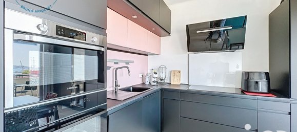 3 bedrooms Apartment in Toulon, France No. 287101 2