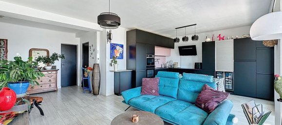 3 bedrooms Apartment in Toulon, France No. 287101 4