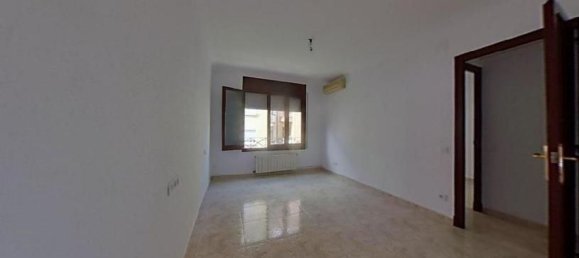 Apartamento T4 em L'Hospitalet de Llobregat, Spain N.º 32575 9