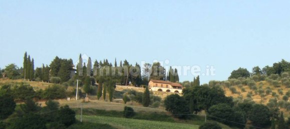 5-Zimmer Gewerbliche Immobilie in Cetona, Italy, Nr. 208843 3