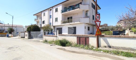 3 rooms Apartment in Montalto Uffugo, Italy No. 21871 5