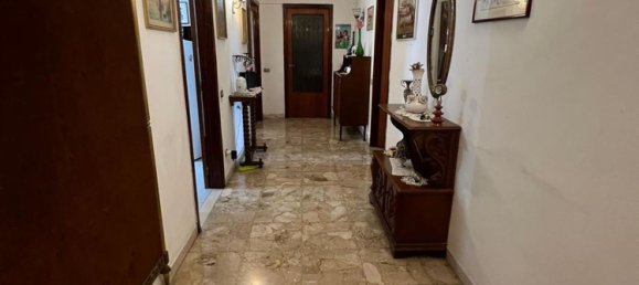 5-Zimmer Wohnung in Ancona, Italy, Nr. 102598 3