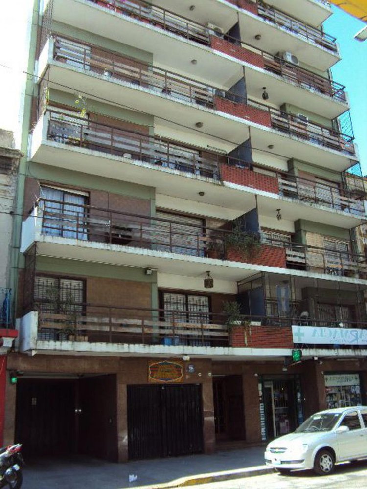 4 bedrooms Apartment in Buenos Aires, Argentina No. 70562
