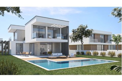  Land in Lagos, Portugal No. 248025