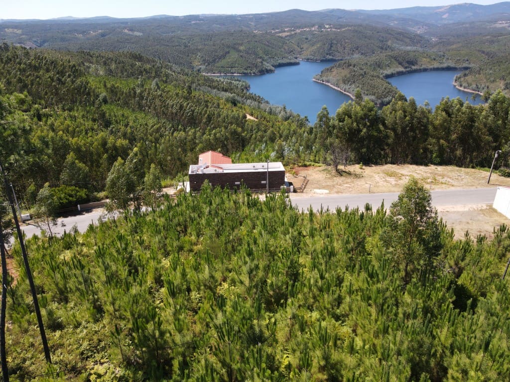  Land in Pampilhosa da Serra, Portugal No. 240640