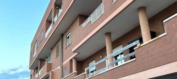 3 rooms Apartment in Brindisi, Italy No. 36695 12