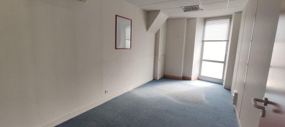 6 bedrooms House in Saint-Laurent-Nouan, France No. 76349 11