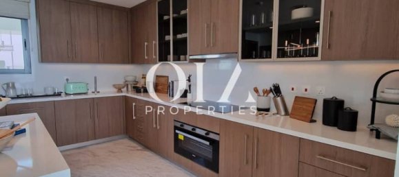 3 bedrooms Villa in Abu Dhabi, UAE No. 23682 19