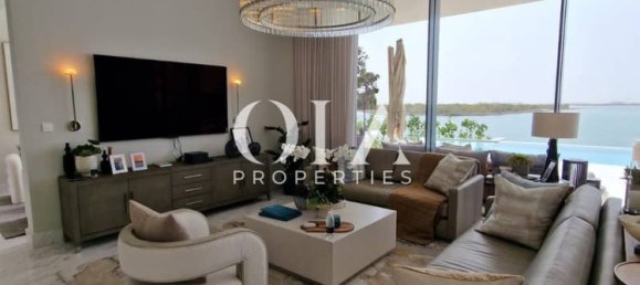 3 bedrooms Villa in Abu Dhabi, UAE No. 23682 11