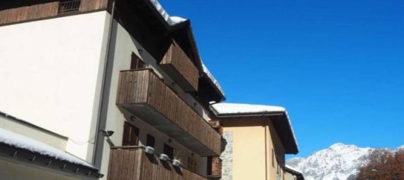 Studio in Valdisotto, Italy, Nr. 24522 10