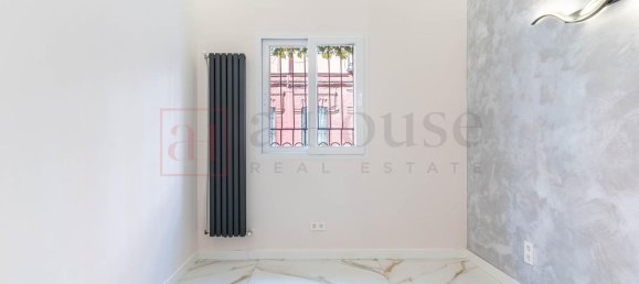 Apartamento de 2 dormitorios en Madrid, Spain No. 177946 4