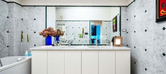 5 rooms Apartment in Milan, Italy No. 246355 12