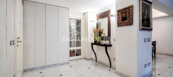 5 rooms Apartment in Milan, Italy No. 246355 17