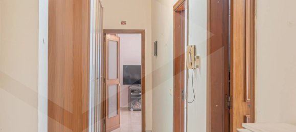 3-Zimmer Haus in Bari, Italy, Nr. 17702 8