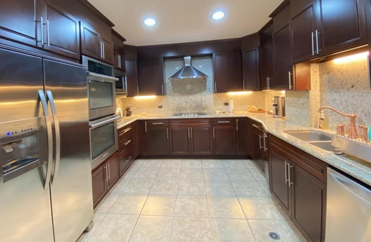 3 dormitorios condominium en venta en Santa Ana, San José, Costa Rica № 486