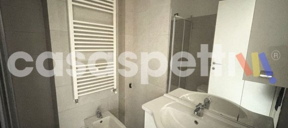 4 bedrooms Apartment in Milan, Italy No. 357925 13