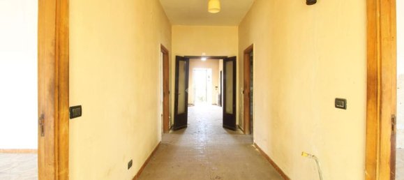 4-salle Maison à Ortona, Italy No. 298976 8