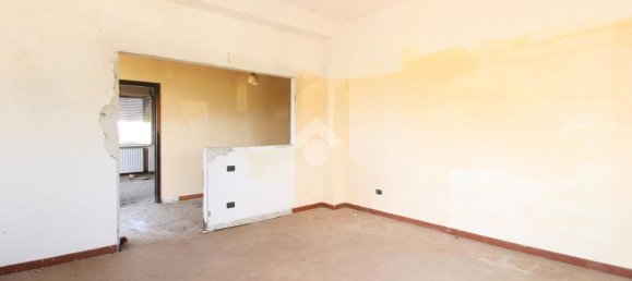 4-salle Maison à Ortona, Italy No. 298976 3