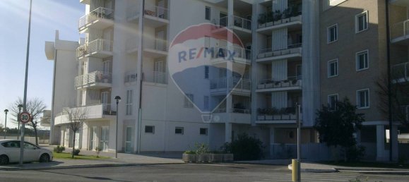 2 bedrooms Apartment in Bari, Italy No. 335654 3