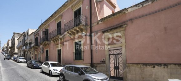 9 Schlafzimmer Haus in Noto, Italy, Nr. 137606 2