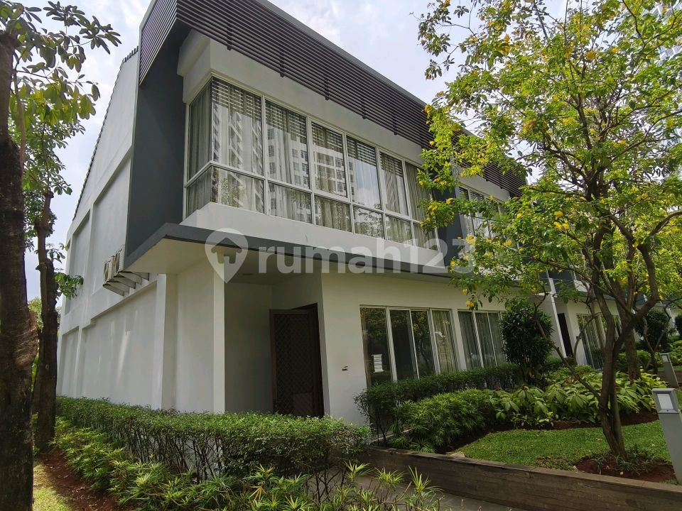 4 bedrooms House in Cengkareng, Indonesia No. 2629