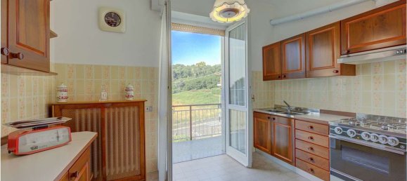 Villa de 6 divisões em Montano Lucino, Italy N.º 10900 17