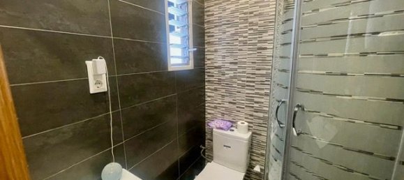 3 bedrooms Apartment in L'Hospitalet de Llobregat, Spain No. 161075 2