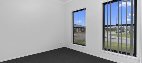 4 chambres Maison à Caboolture South, Australia No. 430 23