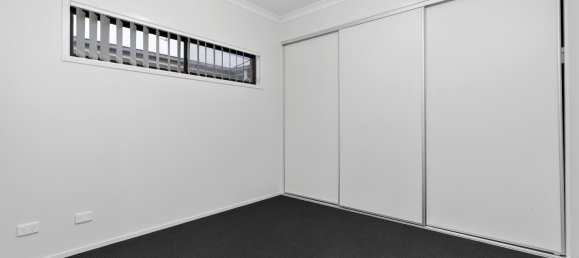 4 chambres Maison à Caboolture South, Australia No. 430 2