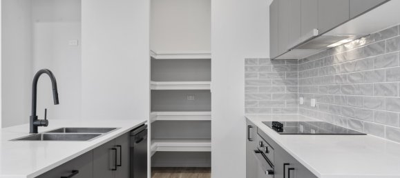 4 chambres Maison à Caboolture South, Australia No. 430 6