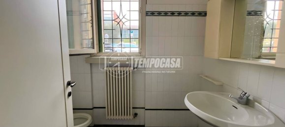 2 bedrooms Apartment in Treviolo, Italy No. 221510 14