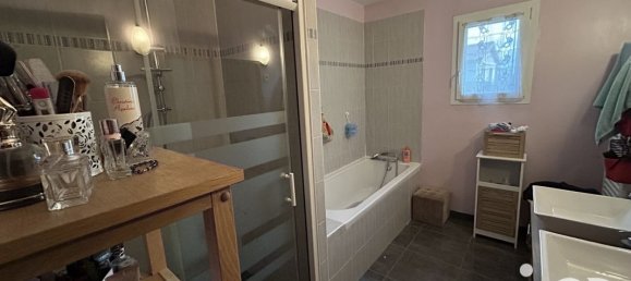 Casa de 6 divisões em Cromac, France N.º 110563 8