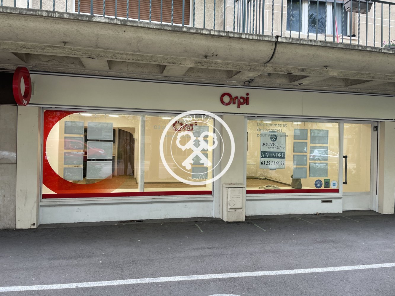 Oficina en Troyes, France 44 m² No. 64616