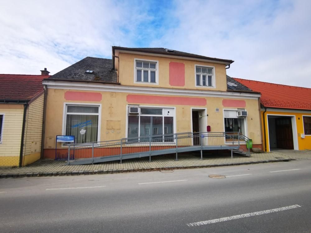 9 rooms Building in Hochleithen, Austria No. 18044