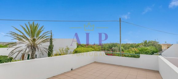 3 bedrooms House in Guia, Portugal No. 144669 16