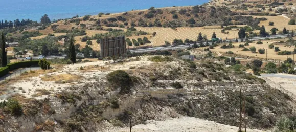 Villa de 3 dormitorios en Agios Tychonas, Cyprus No. 4292 3