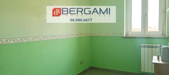 3-salle Appartement à Anzio, Italy No. 144279 20