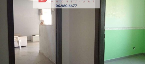 3-salle Appartement à Anzio, Italy No. 144279 9