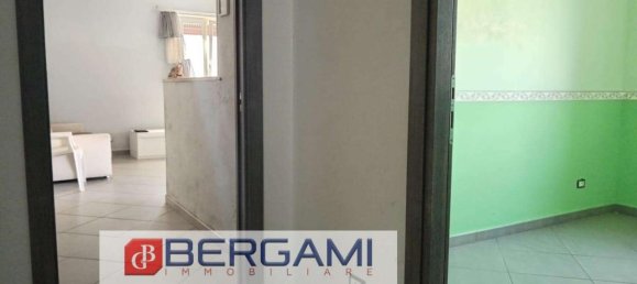 3-salle Appartement à Anzio, Italy No. 144279 10