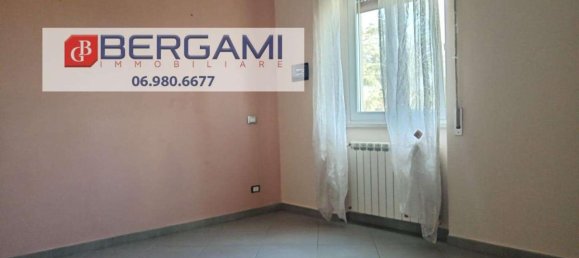 3-salle Appartement à Anzio, Italy No. 144279 11